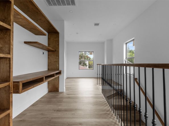 4351 Du Pont Street, Houston TX 77021