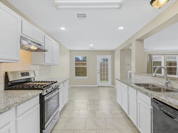 2726 Skyview Ridge Court, Houston TX 77047