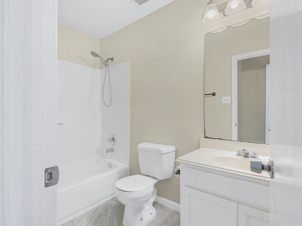 2726 Skyview Ridge Court, Houston TX 77047