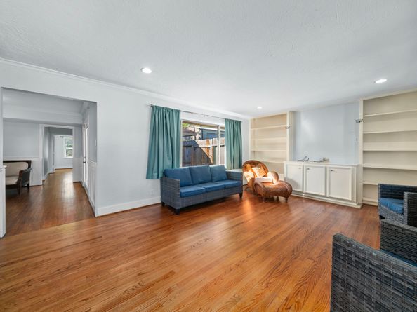1723 Campbell Road, Houston TX 77080