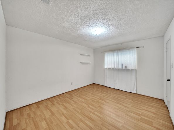 6635 Gladewell Drive, Houston TX 77072