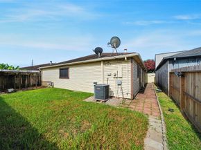 6635 Gladewell Drive, Houston TX 77072