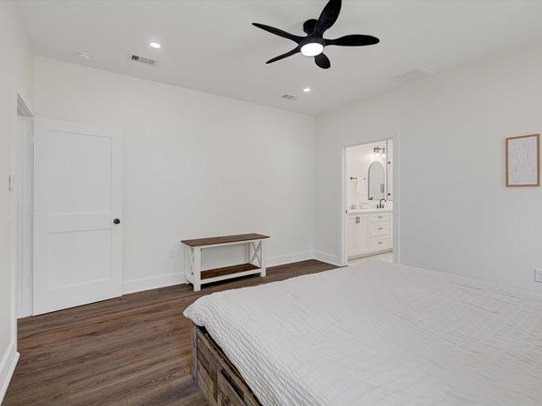 25446 Morgan Cemetery Rd, Cleveland TX 77328