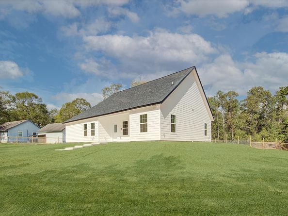 25446 Morgan Cemetery Rd, Cleveland TX 77328