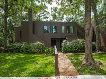 241 Litchfield Lane