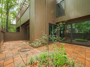 241 Litchfield Lane, Houston TX 77024