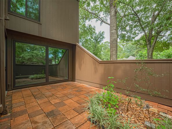 241 Litchfield Lane, Houston TX 77024