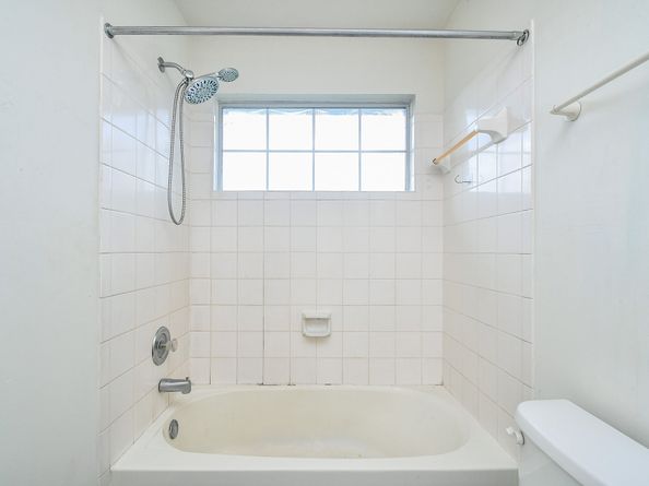 1202 Augusta Drive, Richmond TX 77406