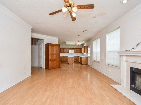 1202 Augusta Drive, Richmond TX 77406
