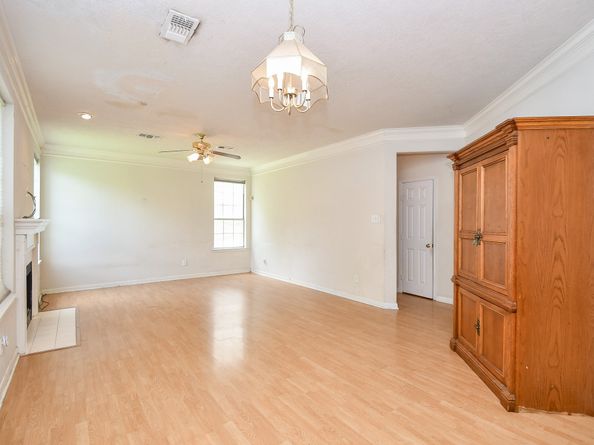 1202 Augusta Drive, Richmond TX 77406