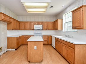1202 Augusta Drive, Richmond TX 77406