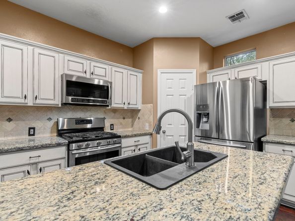70 Harvest Wind Place, The Woodlands TX 77382