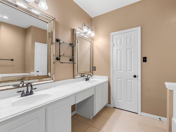 70 Harvest Wind Place, The Woodlands TX 77382