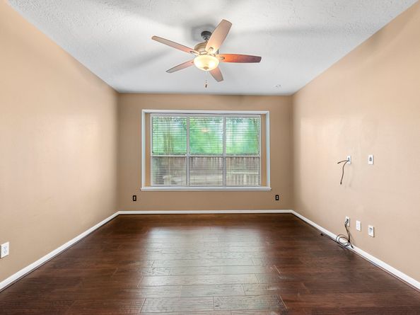 70 Harvest Wind Place, The Woodlands TX 77382