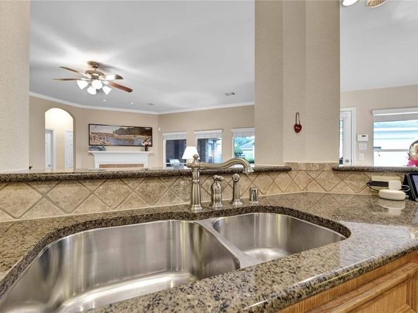13610 POPES CREEK Lane, Houston TX 77044