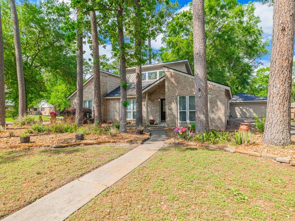 2003 Parkdale Drive, Houston TX 77339
