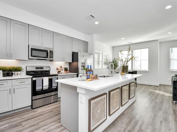 4606 Crown Grove Lane, Houston TX 77018