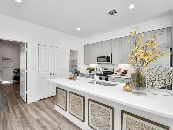 4606 Crown Grove Lane, Houston TX 77018