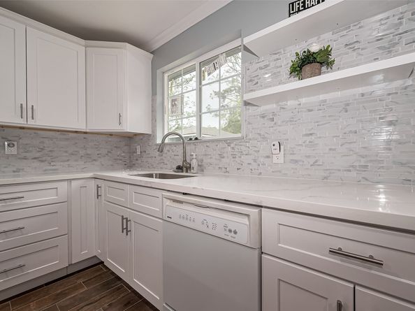 1425 Confederate Road, Houston TX 77055
