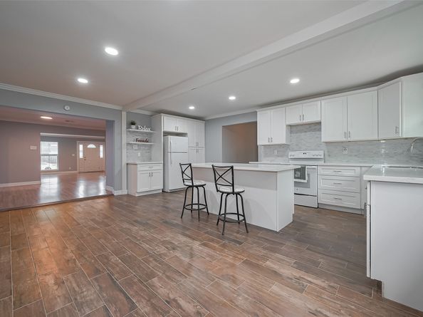 1425 Confederate Road, Houston TX 77055