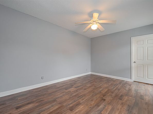 1425 Confederate Road, Houston TX 77055