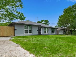 1425 Confederate Road, Houston TX 77055