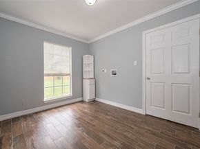 1425 Confederate Road, Houston TX 77055
