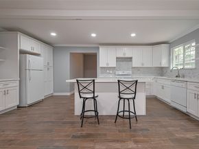 1425 Confederate Road, Houston TX 77055