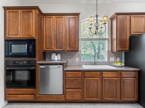 34 E Royal Mews, Conroe TX 77384