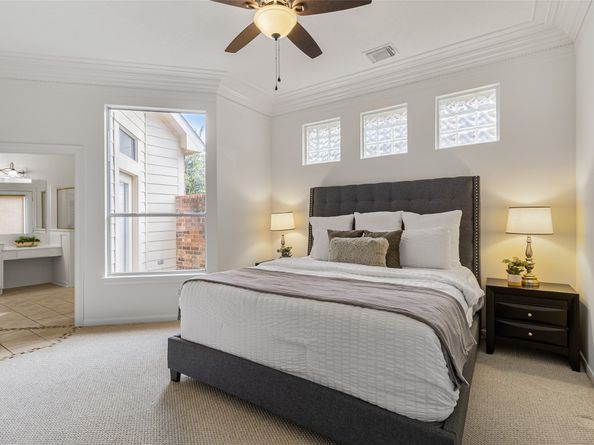 34 E Royal Mews, Conroe TX 77384