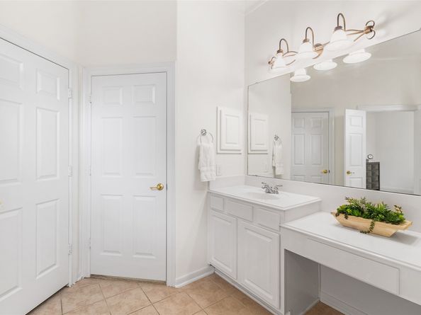 34 E Royal Mews, Conroe TX 77384