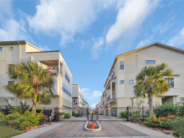 2609 Riverside Drive C, Houston TX 77004