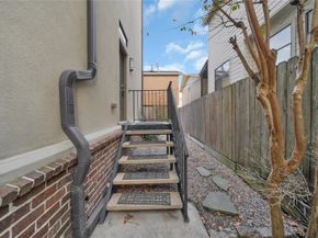 2609 Riverside Drive C, Houston TX 77004