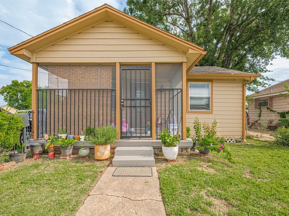 7512 Amarillo Street, Houston TX 77020