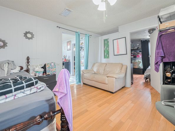 7512 Amarillo Street, Houston TX 77020