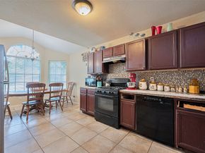 2506 Sherwood Hollow Lane, Houston TX 77339
