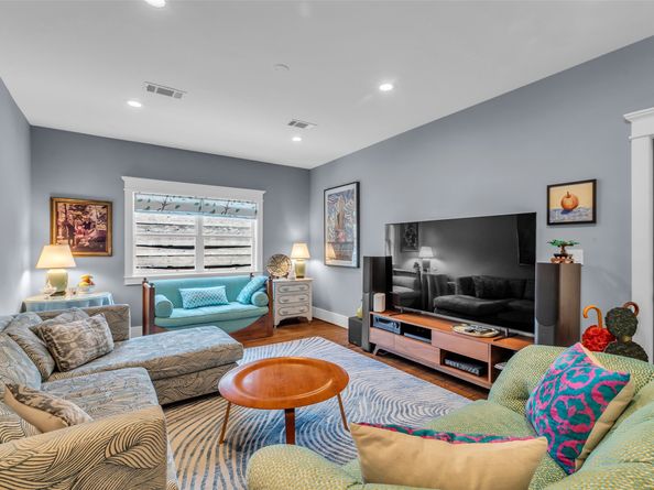 1819 Mill Creek Drive, Houston TX 77008