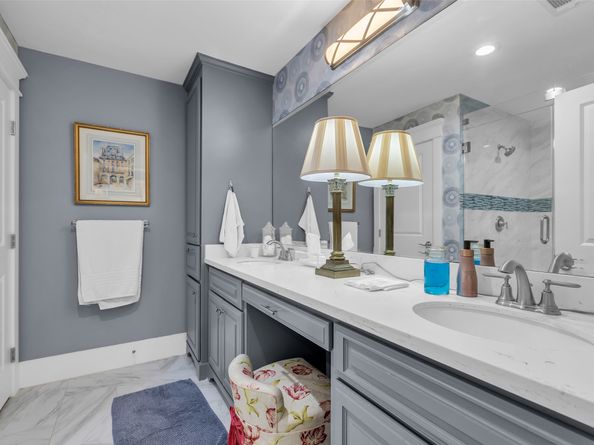 1819 Mill Creek Drive, Houston TX 77008