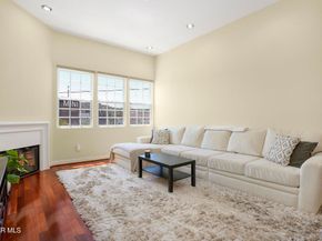 10740 Moorpark Street 304, Toluca Lake CA 91602