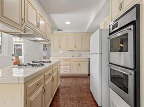 4230 Canoga Avenue, Woodland Hills CA 91364