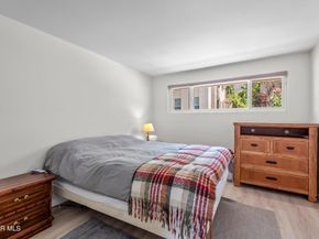 4230 Canoga Avenue, Woodland Hills CA 91364