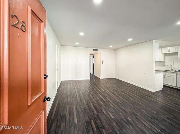 5349 Newcastle Avenue 28, Encino CA 91316
