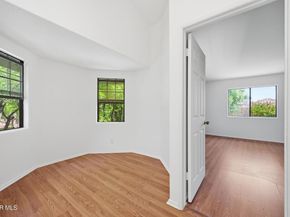 29740 Strawberry Hill Drive, Agoura Hills CA 91301