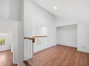 29740 Strawberry Hill Drive, Agoura Hills CA 91301