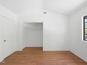 29740 Strawberry Hill Drive, Agoura Hills CA 91301