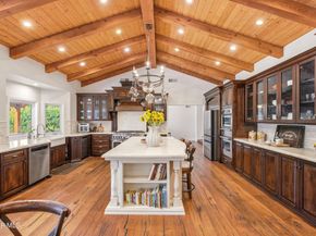 6007 Colodny Drive, Agoura Hills CA 91301