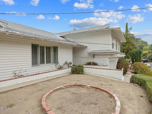 23325 Bessemer Street, Woodland Hills CA 91367