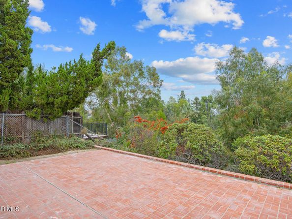 23325 Bessemer Street, Woodland Hills CA 91367