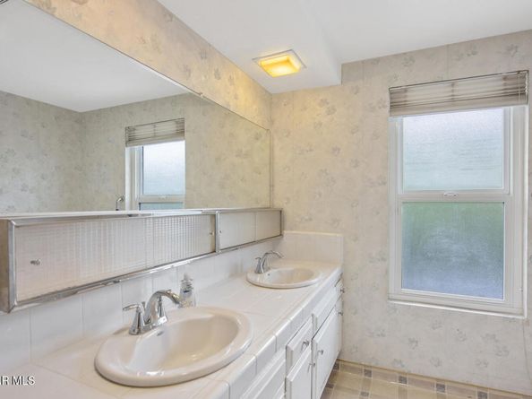 23325 Bessemer Street, Woodland Hills CA 91367