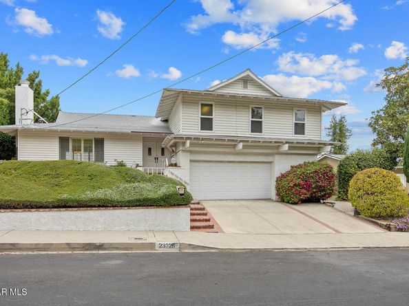 23325 Bessemer Street, Woodland Hills CA 91367